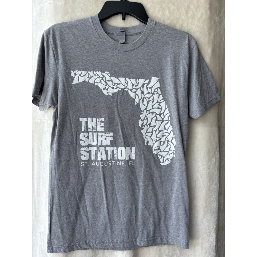 Surf Station St Augustine T-Shirt Women’s Size Small Gray Surfboard Fins